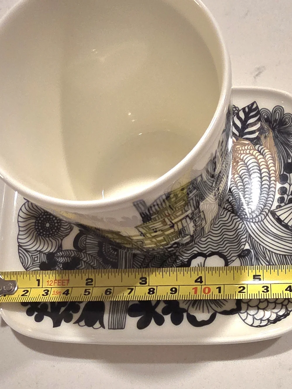 Marimekko White Oiva Rectangular Dish With Cup - Picture 7 of 9